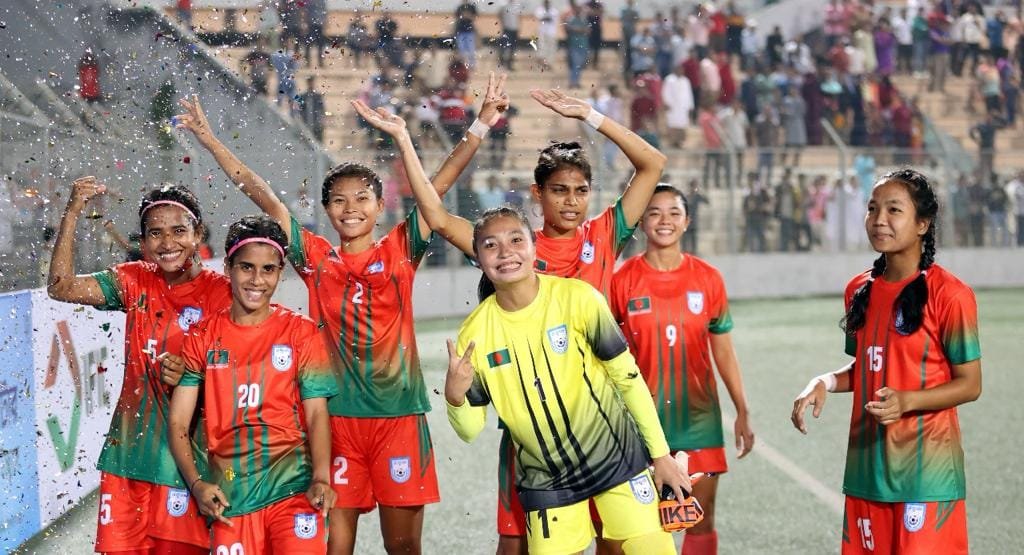 ভুটানের ক্লাবের হয়ে খেলবেন বাংলাদেশের ৪ ফুটবলার ভুটানের ক্লাবের হয়ে খেলবেন বাংলাদেশের ৪ ফুটবলার