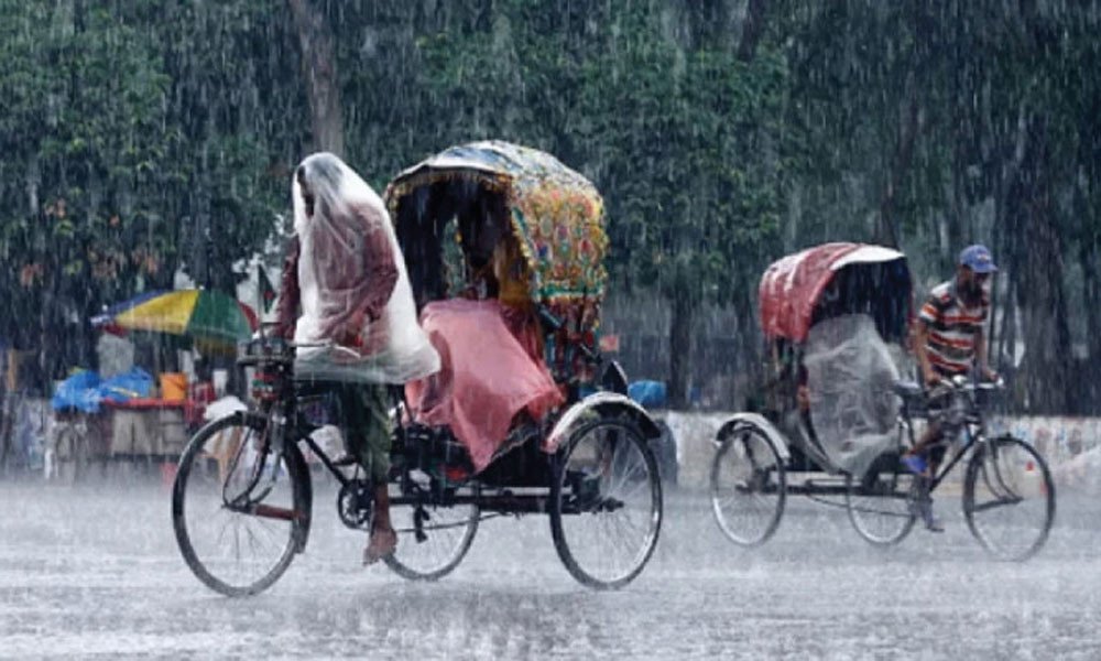 দেশজুড়ে বজ্রবৃষ্টি, চার বিভাগে ভারি বর্ষণের আভাস