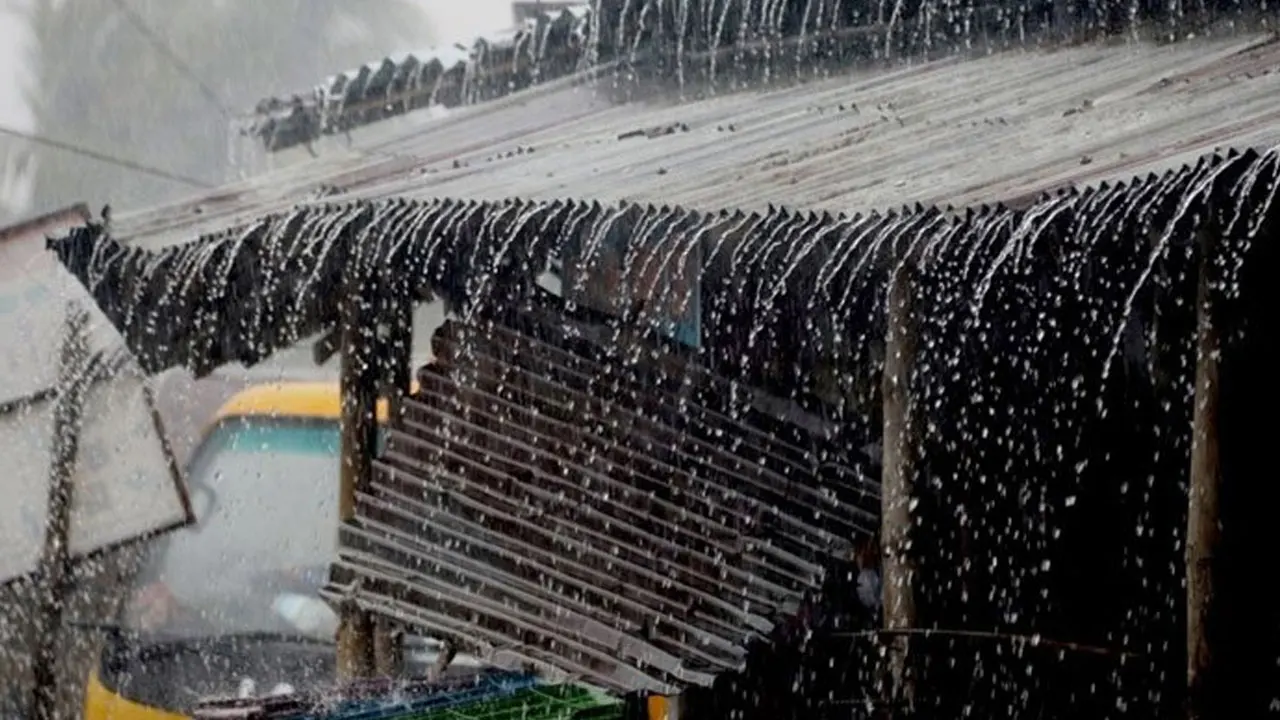 টানা ৫ দিন বৃষ্টির আভাস, সন্ধ্যার মধ্যে ১০ জেলায় হতে পারে ঝড় 