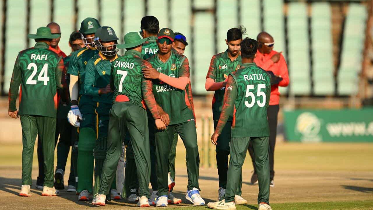 বাংলাদেশের বোলিং তোপে ১২৮ রানে অলআউট দক্ষিণ আফ্রিকা