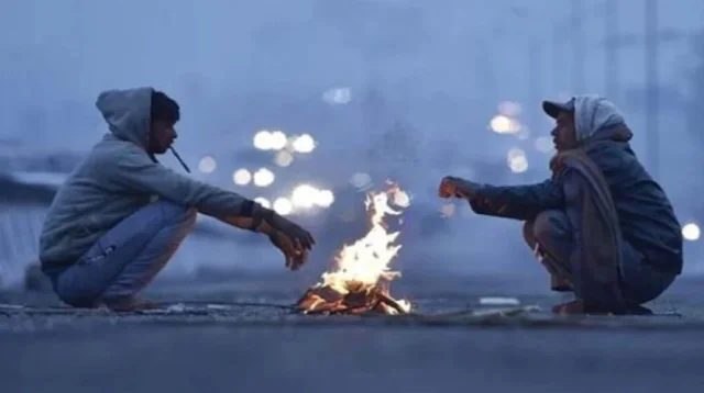 ঢাকায় বাড়ছে শীতের অনুভূতি, তাপমাত্রা নামল ১৭ ডিগ্রিতে