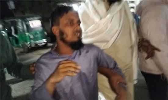 আক্কেলপুরে যৌননিপীড়নের অভিযোগে শিক্ষককে লাঞ্ছিত আক্কেলপুরে যৌননিপীড়নের অভিযোগে শিক্ষককে লাঞ্ছিত