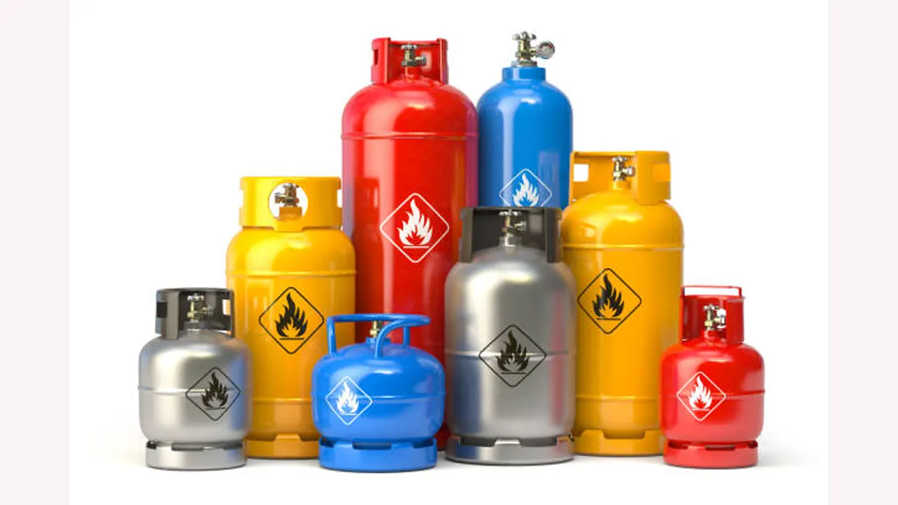 গ্যাস সিলিন্ডার বিস্ফোরণ এড়াতে যেসব বিষয় খেয়াল রাখবেন