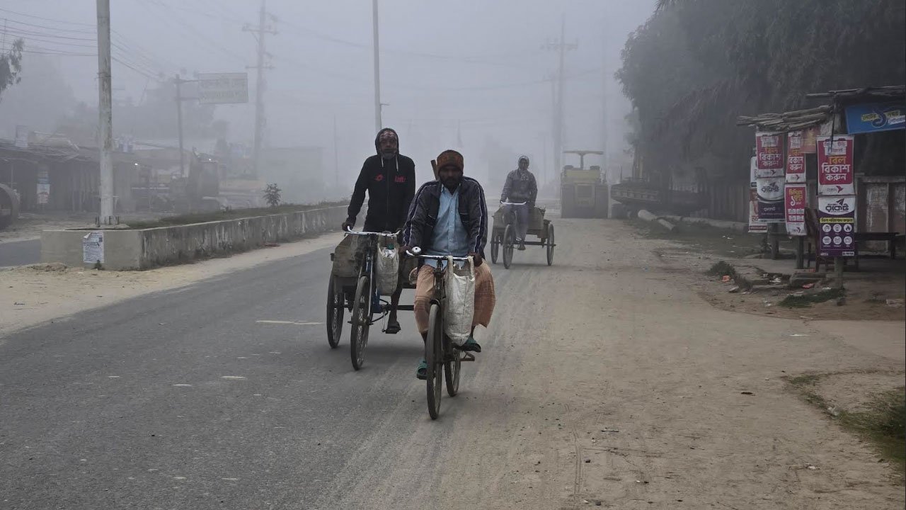 নওগাঁয় বেড়েছে শীতের তীব্রতা, তাপমাত্রা ১২.২ ডিগ্রিতে