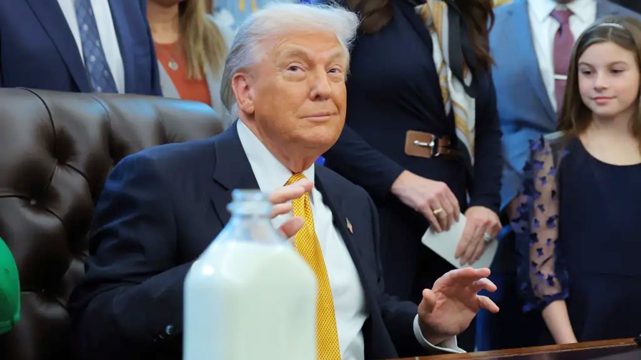 ইরানে বিক্ষোভকারীদের হত্যা-মৃত্যুদণ্ড বন্ধ হয়েছে, দাবি ট্রাম্পের ইরানে বিক্ষোভকারীদের হত্যা-মৃত্যুদণ্ড বন্ধ হয়েছে, দাবি ট্রাম্পের