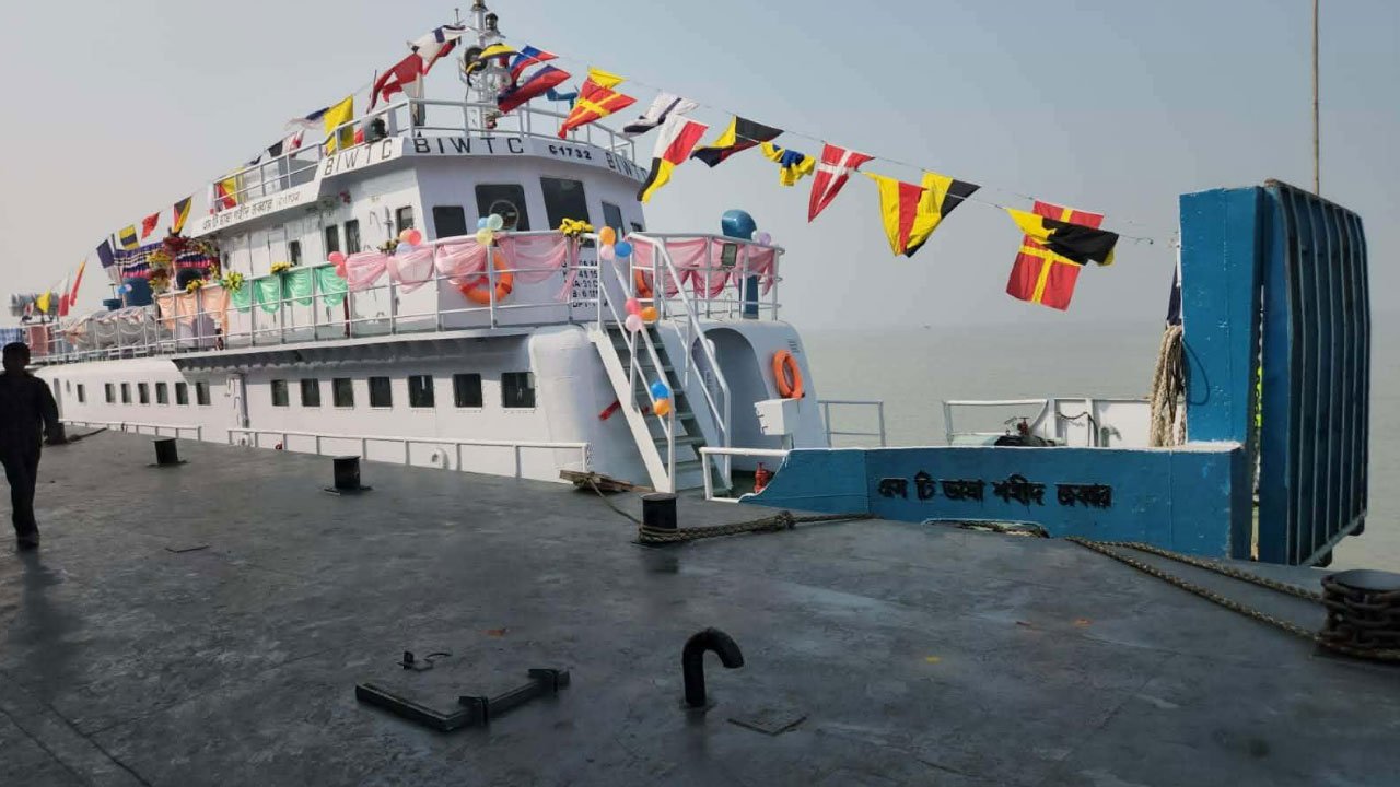 প্রতীক্ষার অবসান, অবশেষে সি-ট্রাকে যাওয়া যাবে কুতুবদিয়া প্রতীক্ষার অবসান, অবশেষে সি-ট্রাকে যাওয়া যাবে কুতুবদিয়া