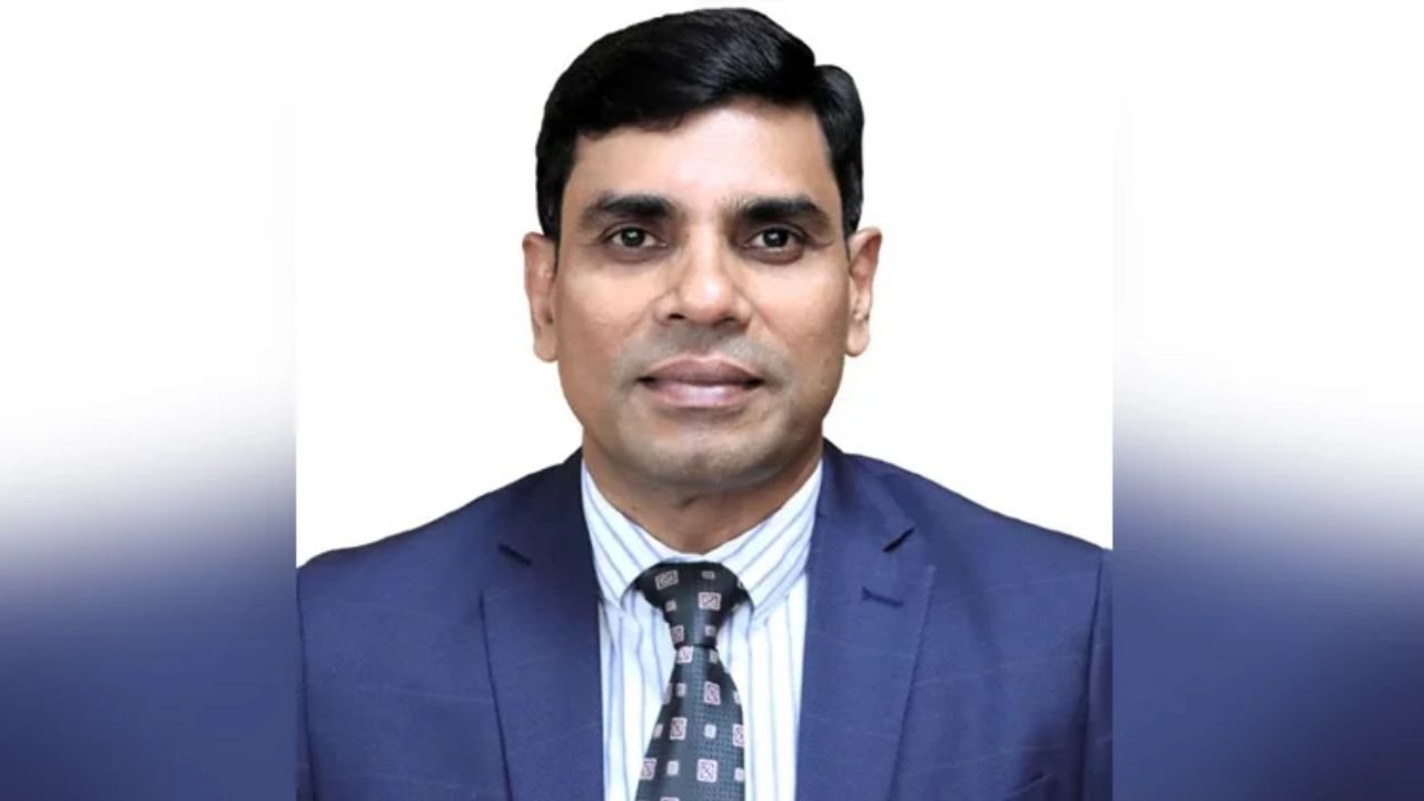 পানিসম্পদ মন্ত্রণালয়ের নতুন সচিব ড. এ কে এম শাহাবুদ্দিন পানিসম্পদ মন্ত্রণালয়ের নতুন সচিব ড. এ কে এম শাহাবুদ্দিন