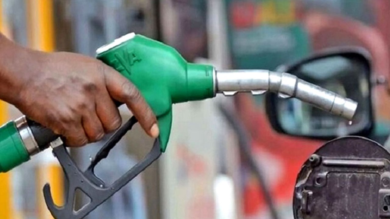 ফেব্রুয়ারি মাসের জন্য ২ টাকা কমলো জ্বালানি তেলের দাম