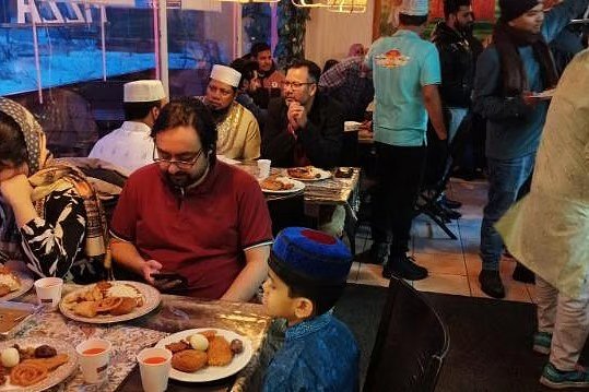 ফিনল্যান্ডে প্রথম বাংলাদেশি ইফতারির বাজার