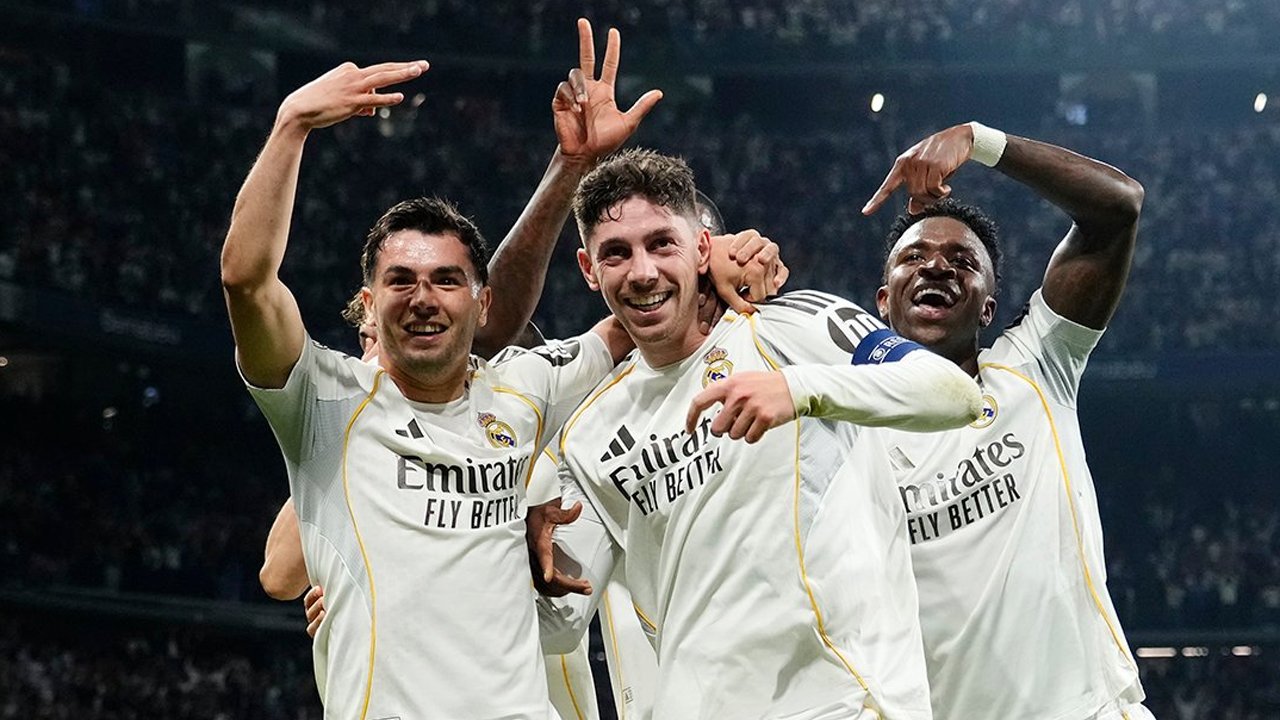 ভালভার্দের দুর্দান্ত হ্যাটট্রিকে সিটিকে উড়িয়ে দিলো রিয়াল