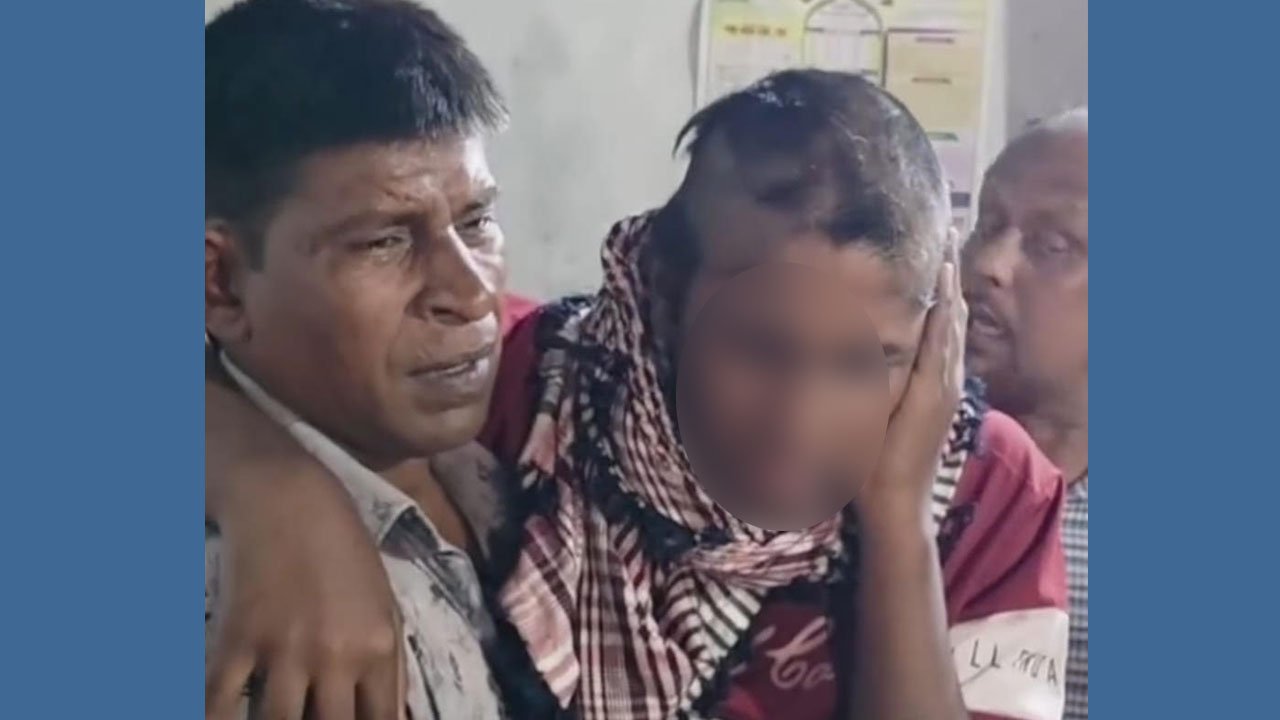 কিশোরকে বিবস্ত্র করে ও চুল কেটে নির্যাতন, একজন কারাগারে