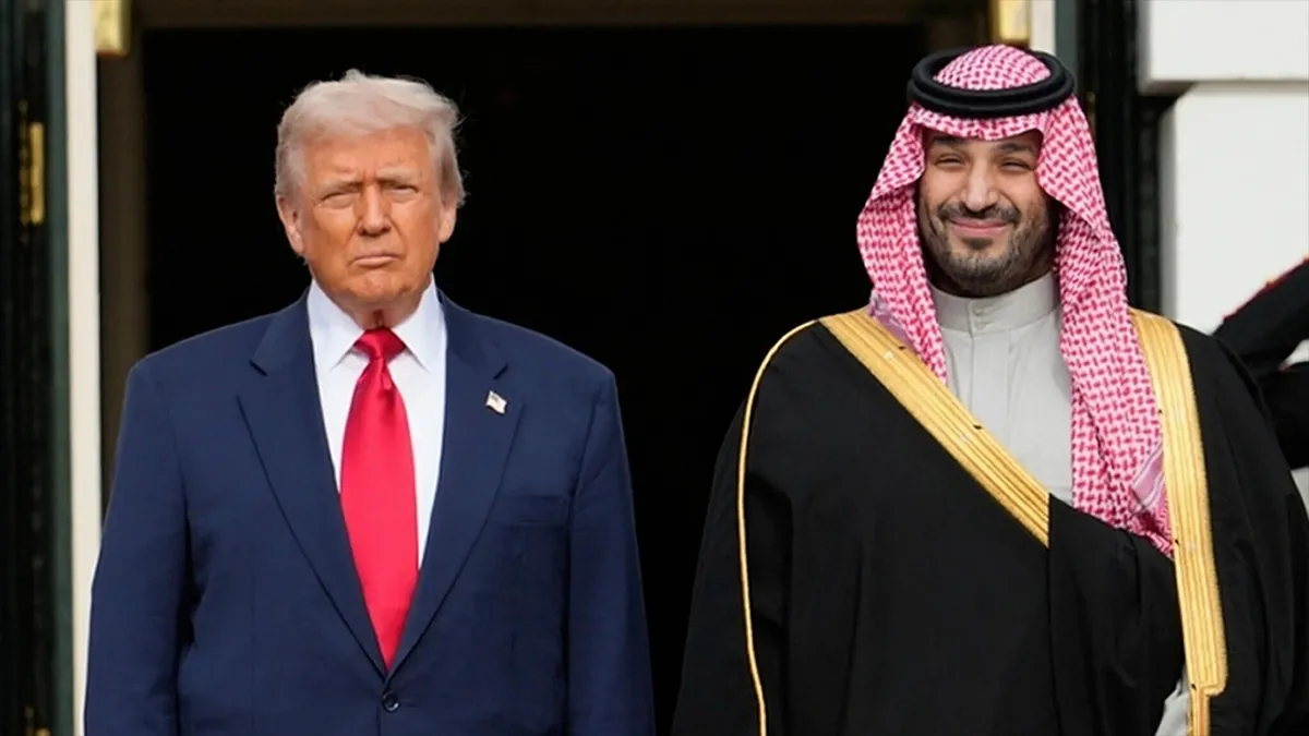 ট্রাম্পের সঙ্গে যোগাযোগ, ইরানে আরও কঠোর হামলা চালাতে বলছেন সৌদির প্রিন্স