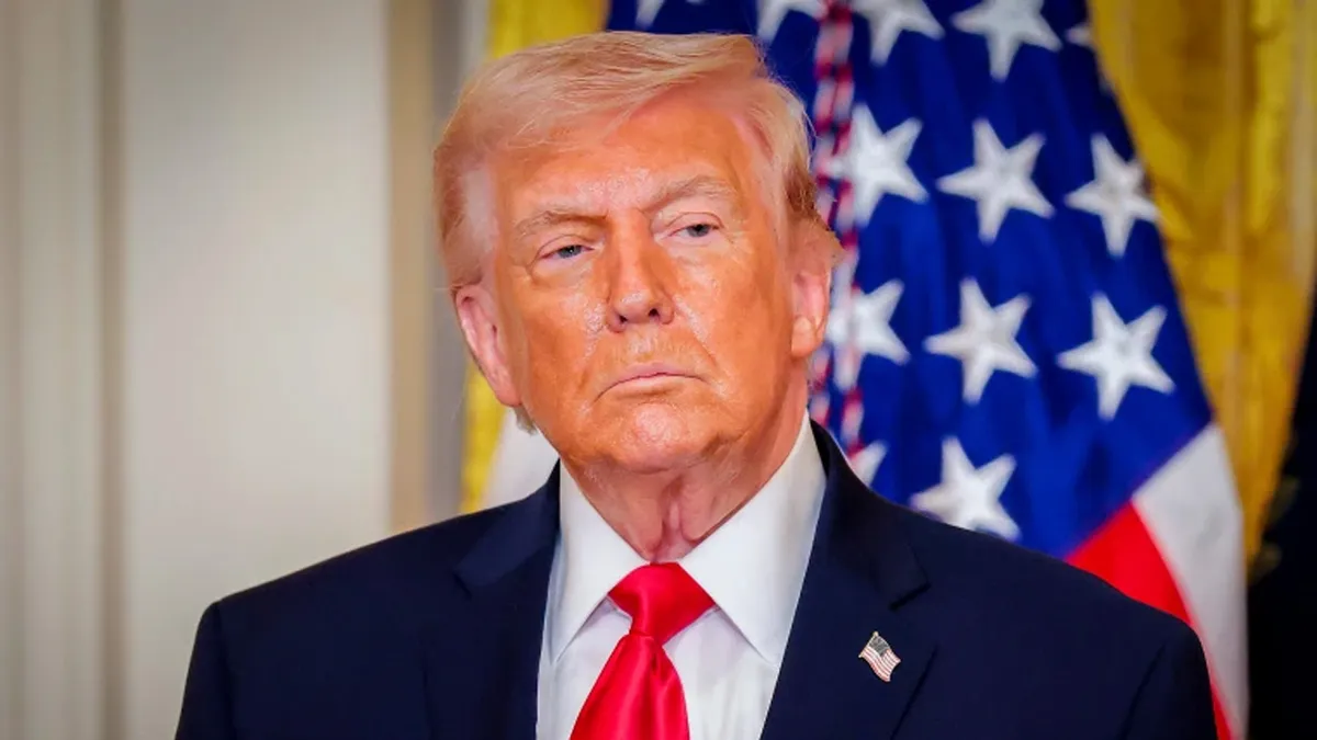 হরমুজে যুক্তরাষ্ট্রকে সহায়তায় অন্য দেশগুলো ‘আগ্রহী’ নয় হরমুজে যুক্তরাষ্ট্রকে সহায়তায় অন্য দেশগুলো ‘আগ্রহী’ নয়