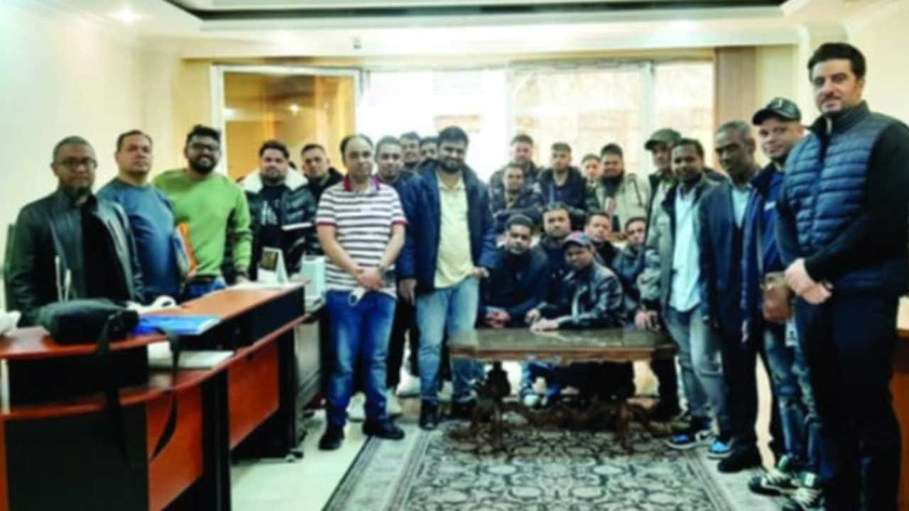 ইরান থেকে ১৮৬ বাংলাদে‌শিকে আজারবাইজানে নেওয়া হয়েছে