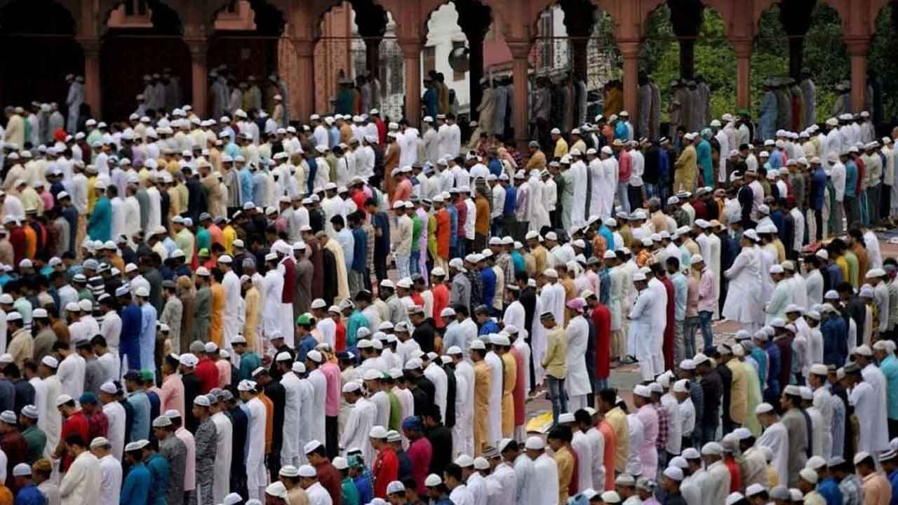 ঈদের নামাজে শুধু তাশাহুদ পেলে কী করবেন?