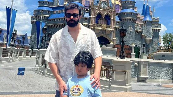 ‘ছোট রাজপুত্রকে জন্মদিনের শুভেচ্ছা’ ‘ছোট রাজপুত্রকে জন্মদিনের শুভেচ্ছা’