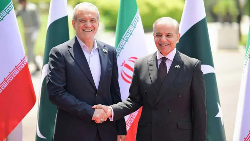 পেজেশকিয়ানকে ট্রাম্পের সঙ্গে সংলাপের আহ্বান শেহবাজের