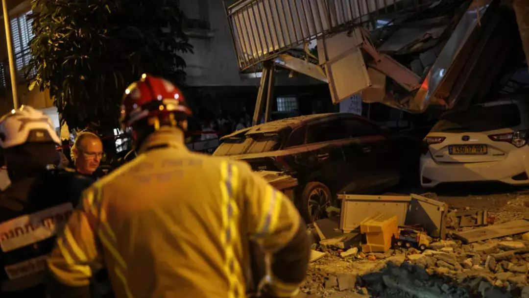 ইরানের ক্ষেপণাস্ত্র হামলায় ইসরায়েলে আহত ১২