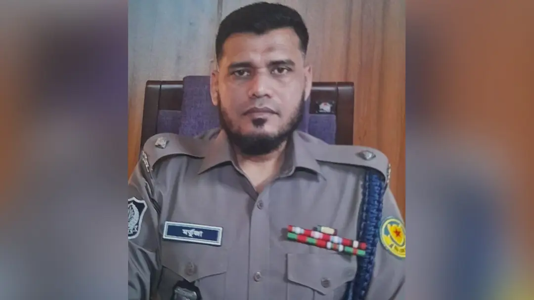 নবীন পাঞ্জাবির শোরুম বন্ধের ঘটনায় হাতিরঝিল থানার ওসি ক্লোজড