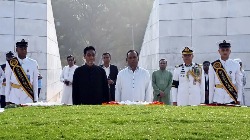 জিয়াউর রহমান ও খালেদা জিয়ার সমাধিতে ডেপুটি স্পিকার ও চিফ হুইপের শ্রদ্ধা