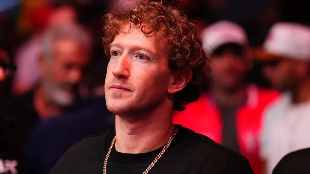 ইলন মাস্ককে সহায়তার প্রস্তাব দিলেন জুকারবার্গ ইলন মাস্ককে সহায়তার প্রস্তাব দিলেন জুকারবার্গ