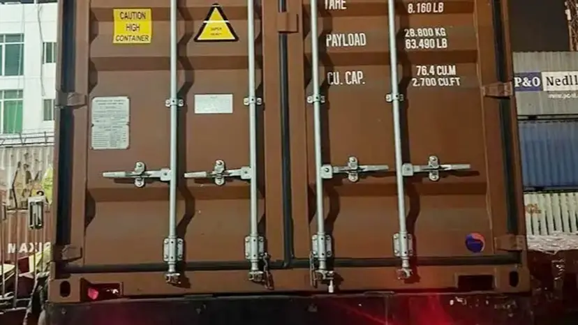 ভুয়া নথি দিয়ে চট্টগ্রাম বন্দর থেকে কনটেইনার পাচার, ৭ ঘণ্টা পর উদ্ধার