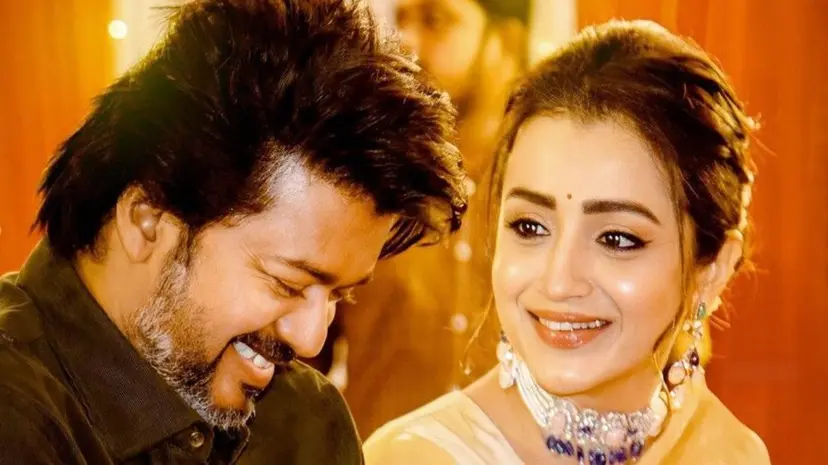 বিজয়ের বিচ্ছেদের খবরের মাঝেই তৃষার রহস্যময় পোস্ট