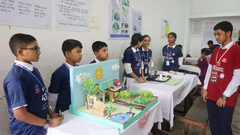 ৬ শতাধিক ক্ষুদে শিক্ষার্থীর অংশগ্রহণে শেষ হলো উদয়নের ‘সায়েন্স কার্নিভাল’ ৬ শতাধিক ক্ষুদে শিক্ষার্থীর অংশগ্রহণে শেষ হলো উদয়নের ‘সায়েন্স কার্নিভাল’
