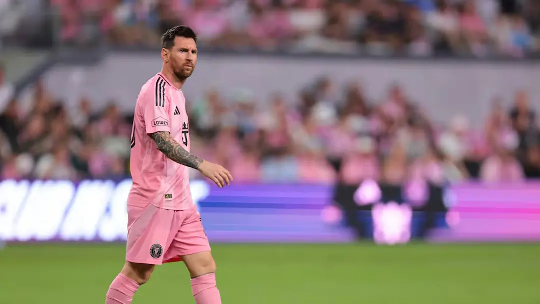 মেসির অফসাইড ও ব্যর্থ ফ্রি কিকে মায়ামির আরেকটি হতাশার ড্র মেসির অফসাইড ও ব্যর্থ ফ্রি কিকে মায়ামির আরেকটি হতাশার ড্র