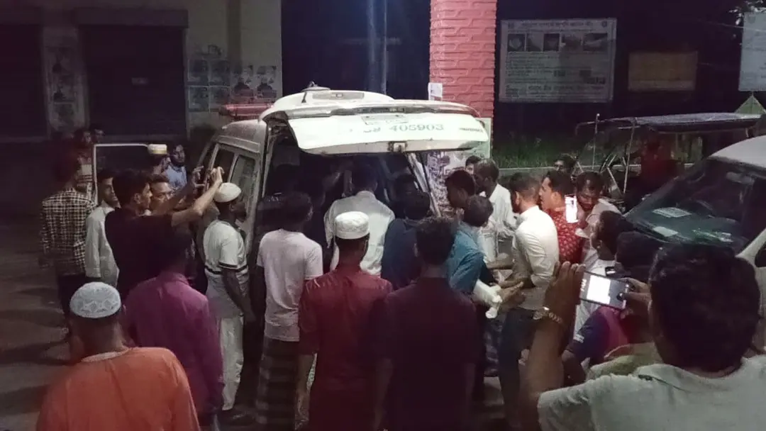 বরগুনায় ট্রাকচাপায় অটোরিকশার দুই যাত্রী নিহত বরগুনায় ট্রাকচাপায় অটোরিকশার দুই যাত্রী নিহত