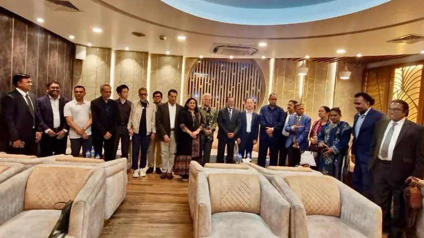 চীন সরকারের আমন্ত্রণে বেইজিংয়ে গেলেন বিএনপির প্রতিনিধি দল, আছেন যারা চীন সরকারের আমন্ত্রণে বেইজিংয়ে গেলেন বিএনপির প্রতিনিধি দল, আছেন যারা