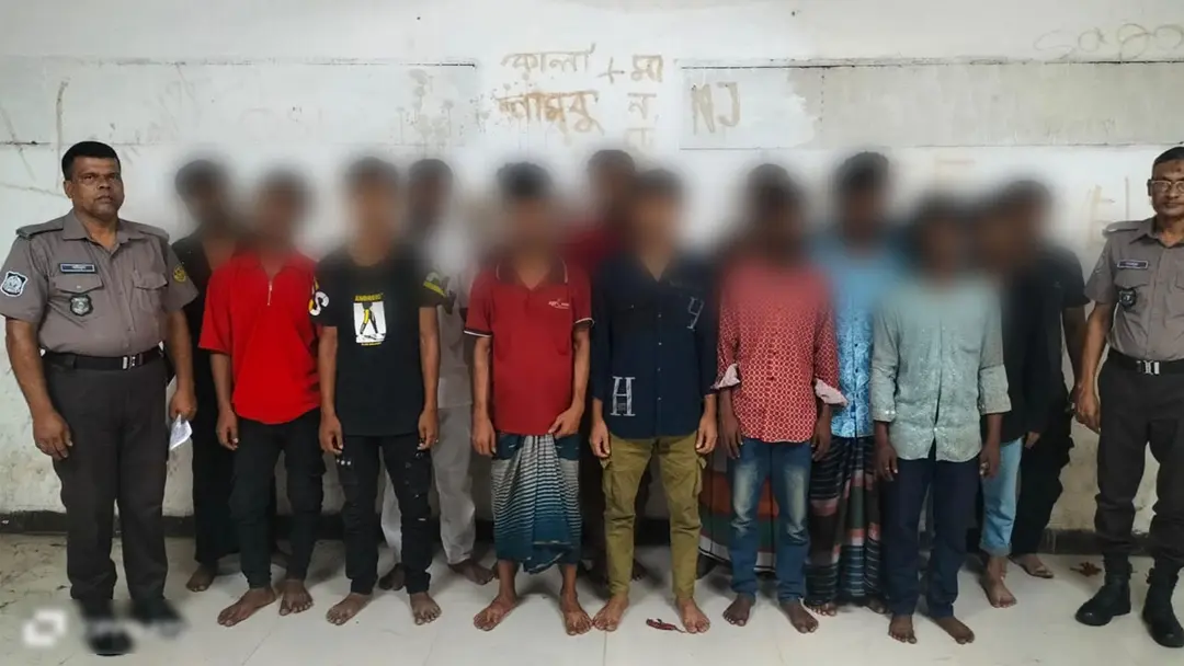 রাজধানীতে পুলিশের অভিযানে গ্রেপ্তার ৬৩