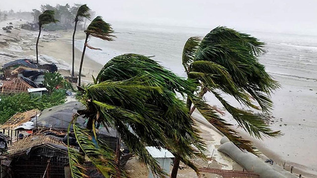 দেশের ১১ অঞ্চলে ঝড় ও বজ্রসহ বৃষ্টির শঙ্কা