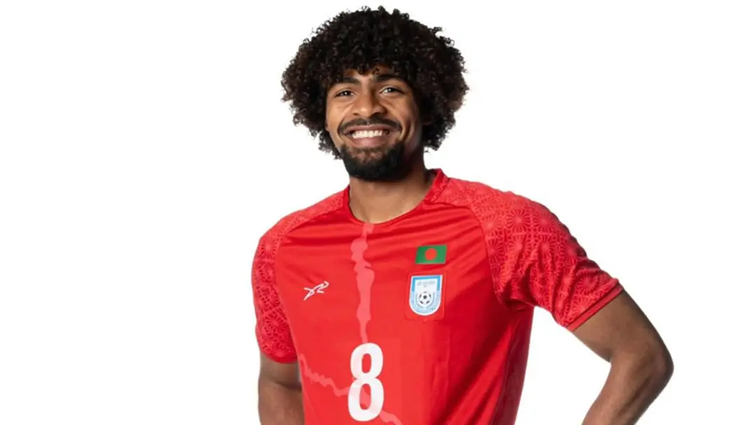 আকস্মিক ঢাকায় আসছেন হামজা চৌধুরী