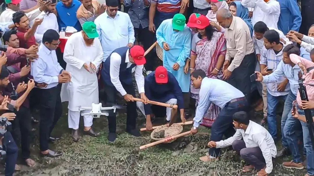 ‘উত্তরাঞ্চলে তিস্তা মহাপরিকল্পনা ও বজ্রনিরোধক আশ্রয়কেন্দ্র গড়তে হবে’