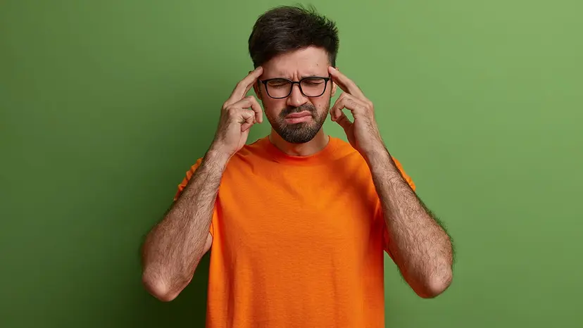 মাইগ্রেন না কি ডিহাইড্রেশন? পার্থক্য জেনে নিন