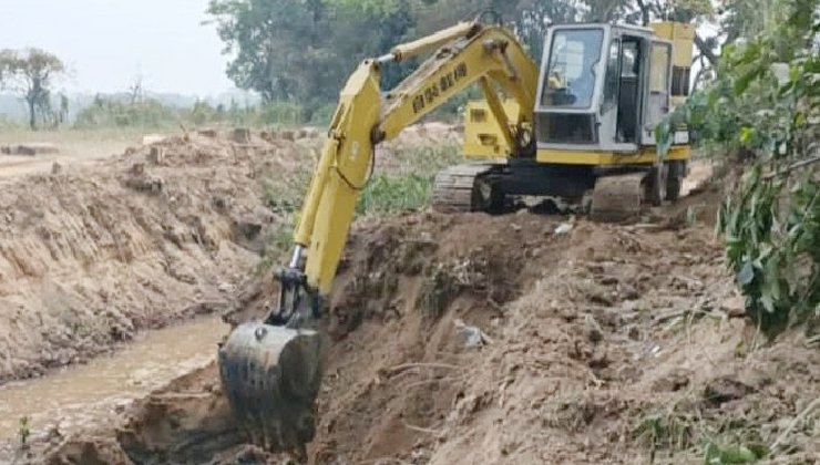 গাইবান্ধায় খাল পুনঃখনন কর্মসূচির উদ্বোধন গাইবান্ধায় খাল পুনঃখনন কর্মসূচির উদ্বোধন